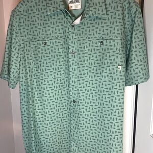 Lake & Trail Shirt Size‎ Medium